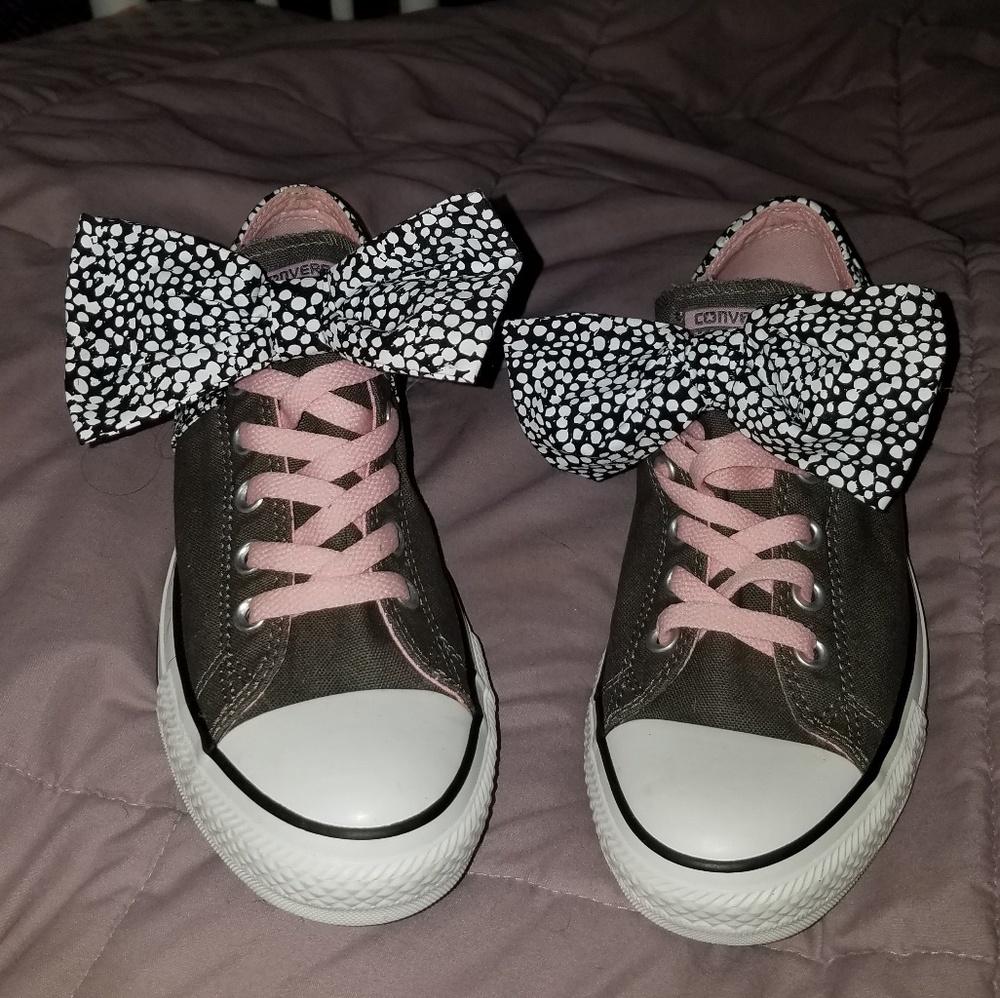 New Grey Bow Converse